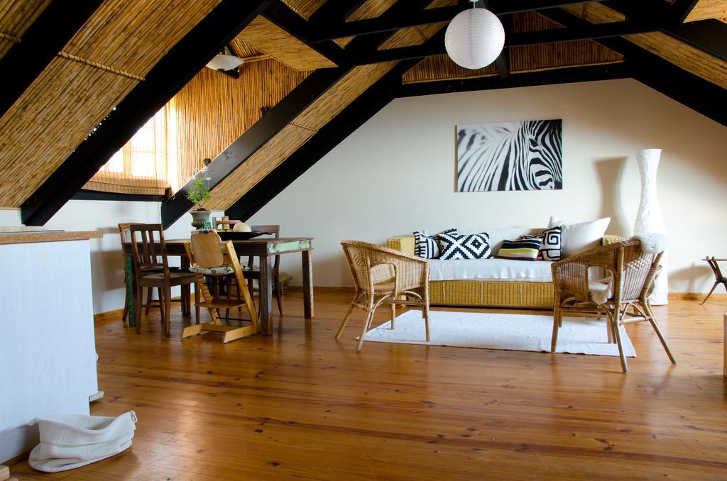 Sundowner Loft Apartment Мозел Бей Стая снимка